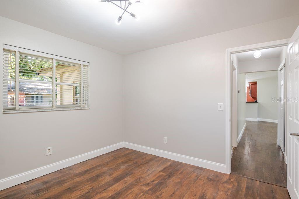 Listing photo id 16 for 1971 Atlantis Drive