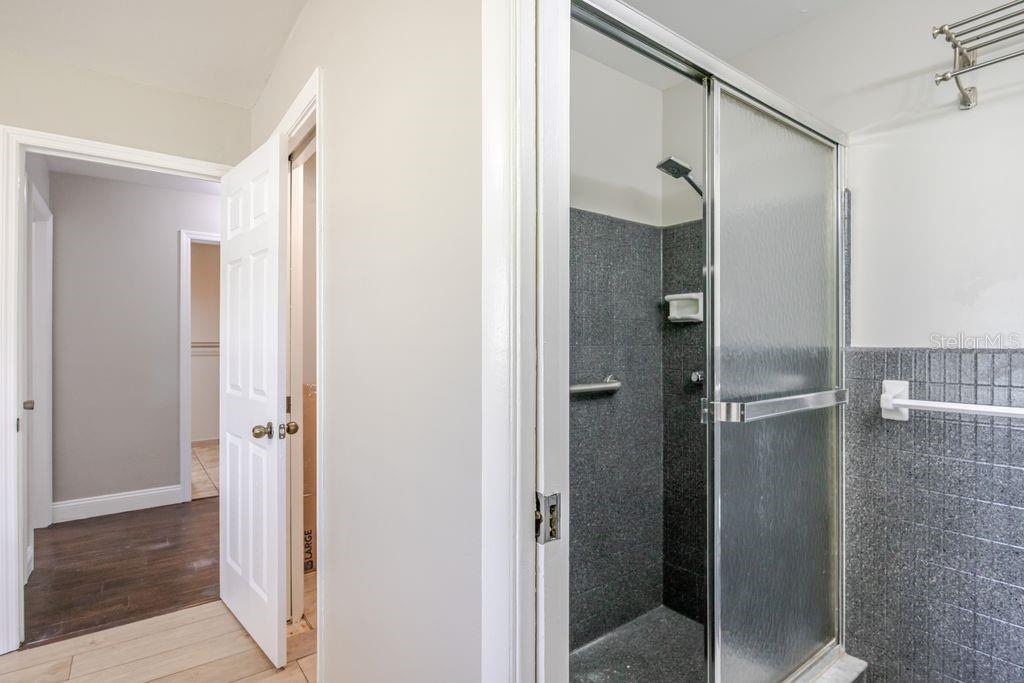 Listing photo id 25 for 1971 Atlantis Drive