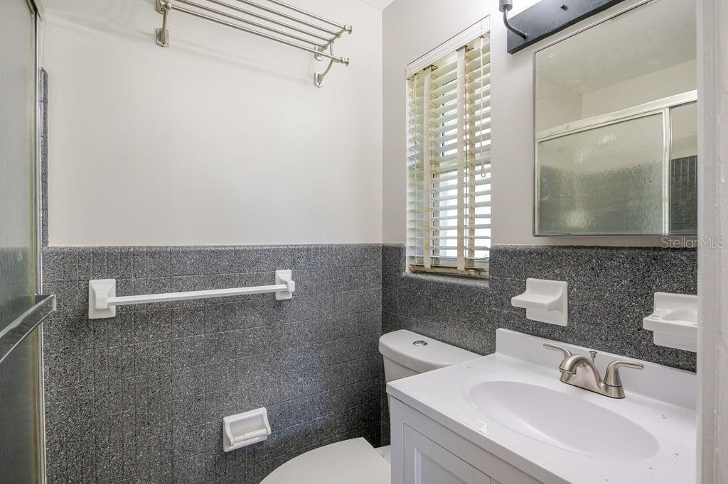 Listing photo id 26 for 1971 Atlantis Drive