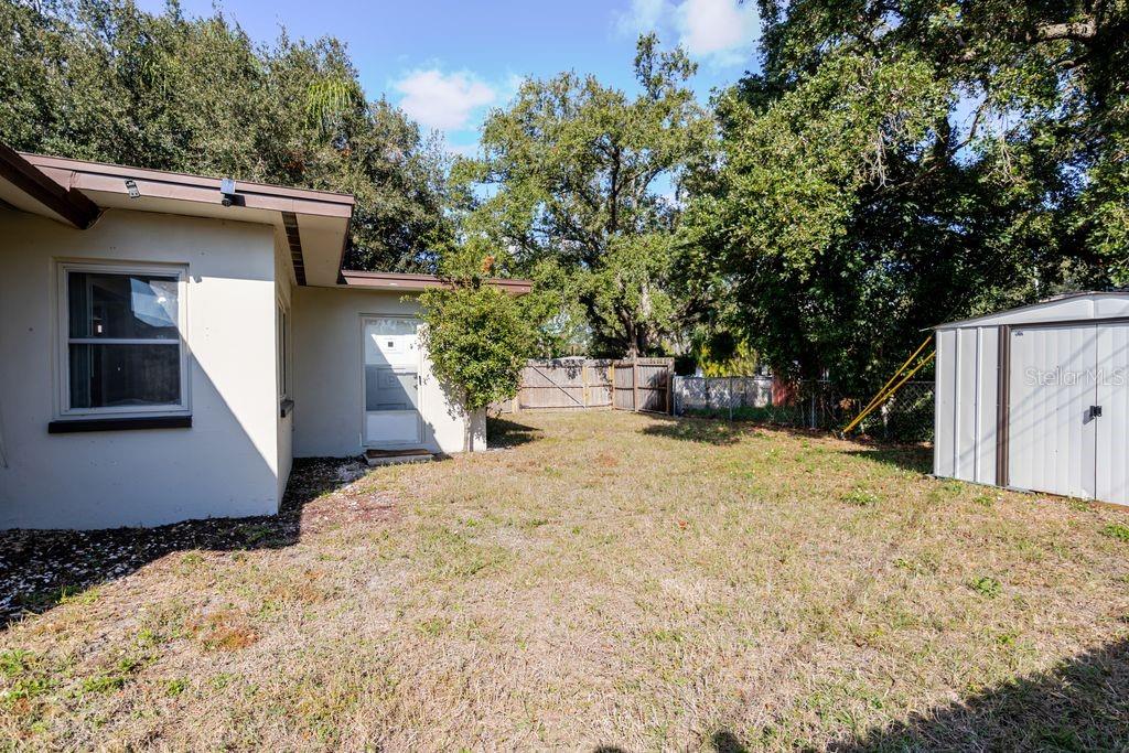 Listing photo id 30 for 1971 Atlantis Drive