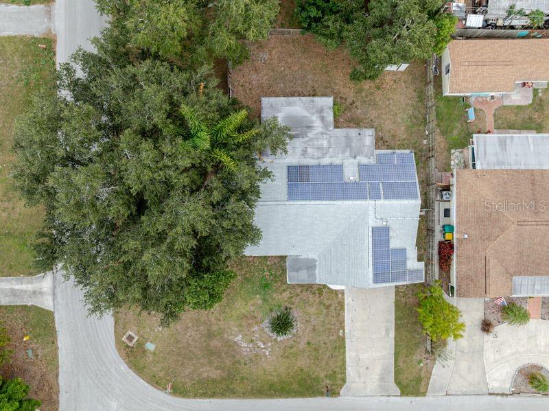 Listing photo id 4 for 1971 Atlantis Drive