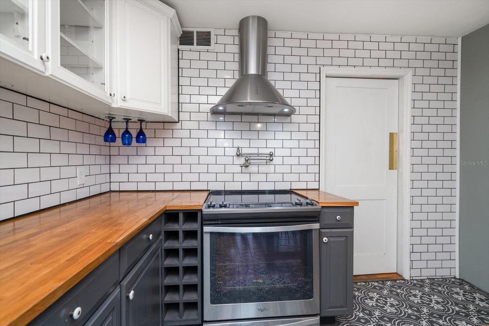 Image 16 of 54 For 310 Lincoln Avenue