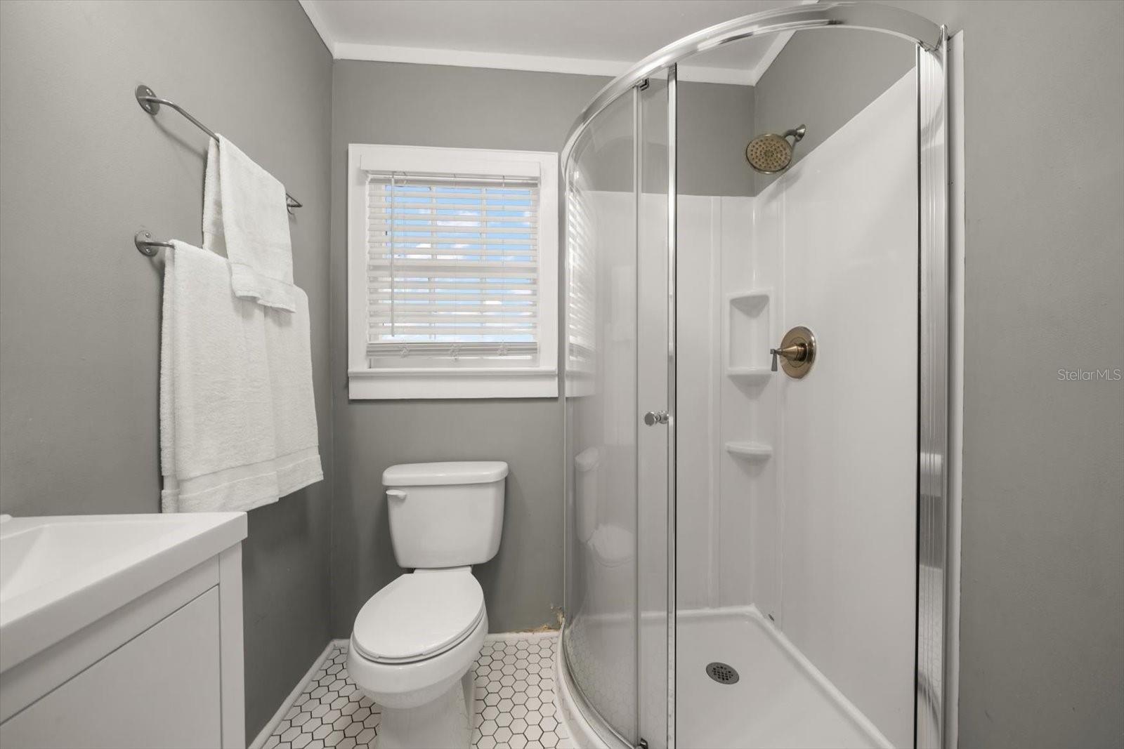 Image 22 of 54 For 310 Lincoln Avenue