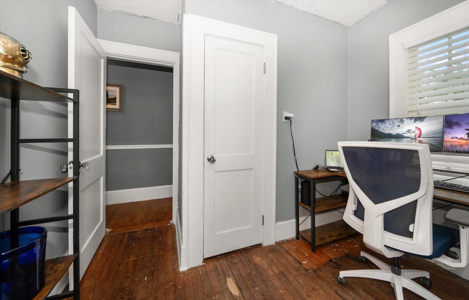 Image 38 of 54 For 310 Lincoln Avenue