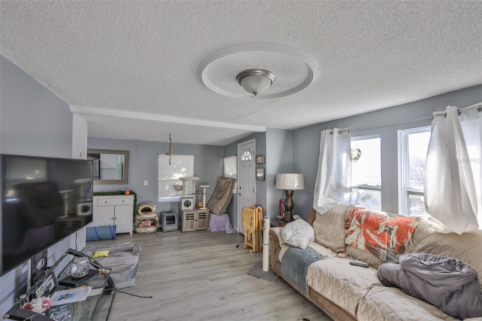 Image 6 of 15 For 1208 17th St N