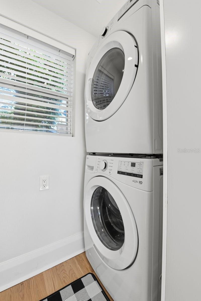 Image 13 of 40 For 1004 Charter Street