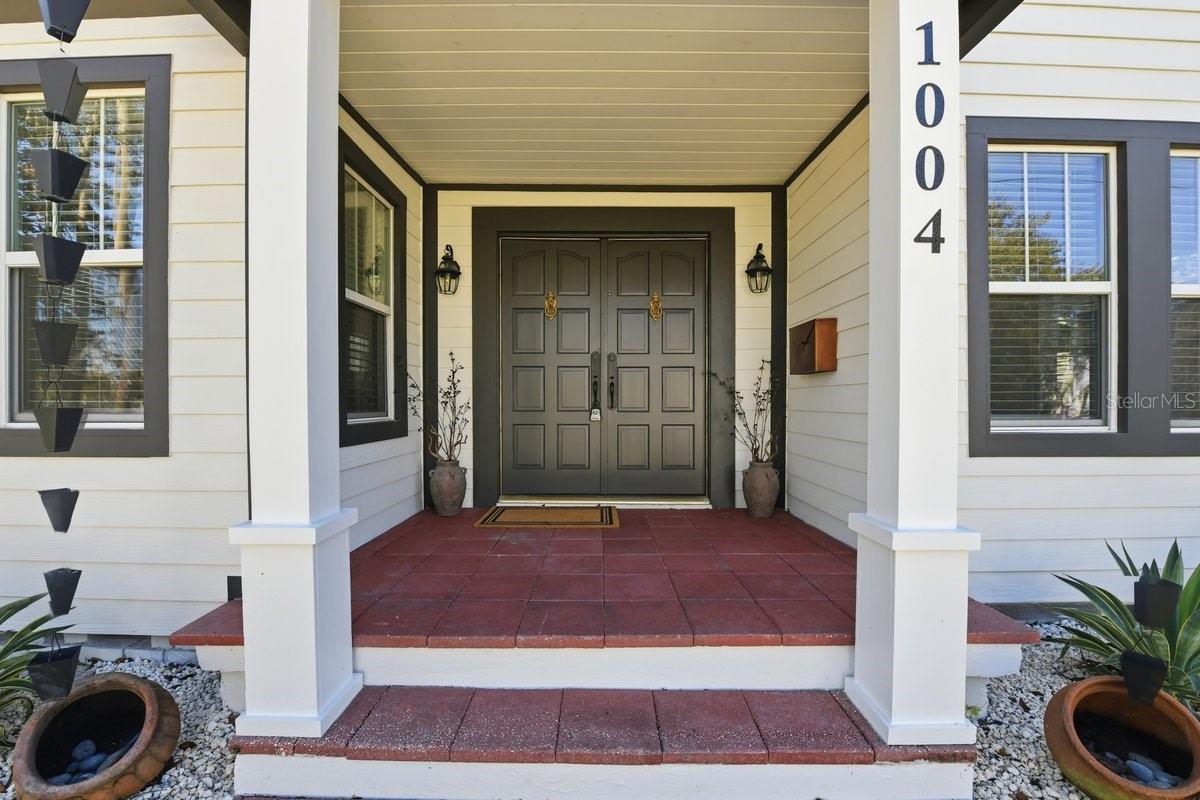 Image 2 of 40 For 1004 Charter Street