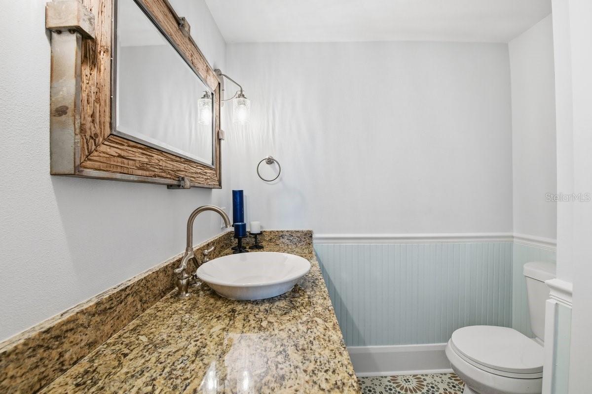 Image 20 of 40 For 1004 Charter Street