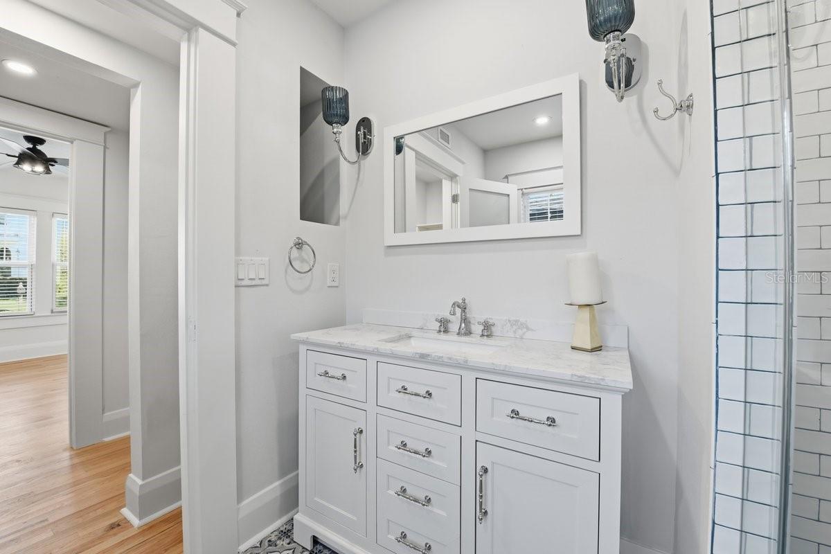 Image 22 of 40 For 1004 Charter Street