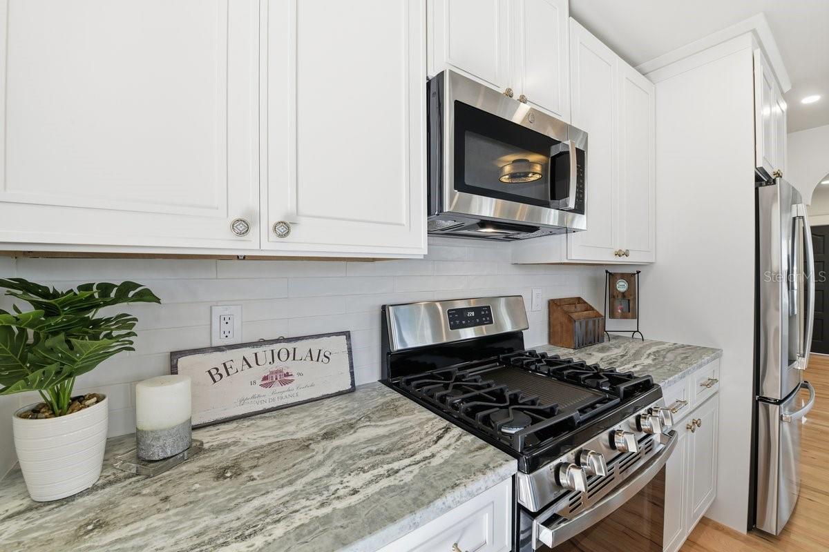 Image 8 of 40 For 1004 Charter Street