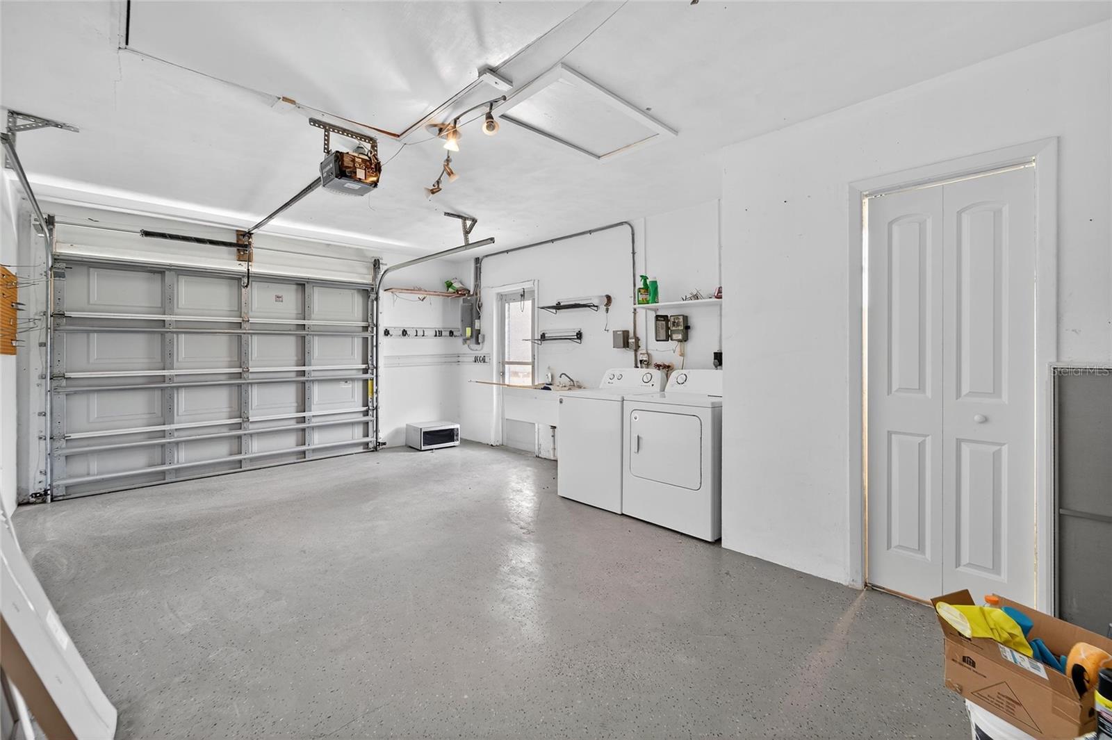 Image 25 of 49 For 2127 Scotland Drive