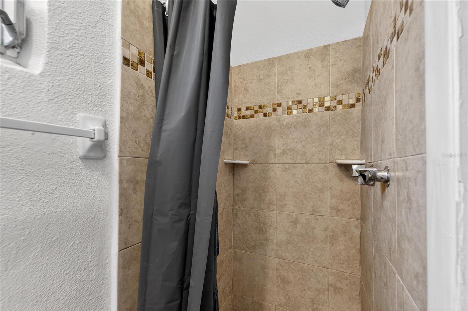 Image 27 of 49 For 2127 Scotland Drive