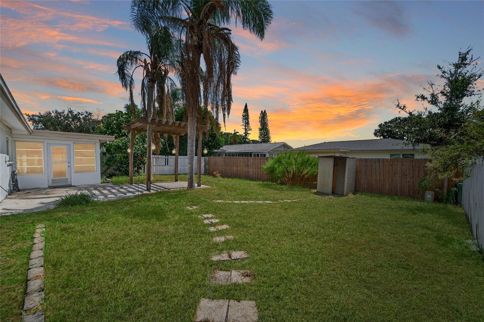 Image 29 of 49 For 2127 Scotland Drive