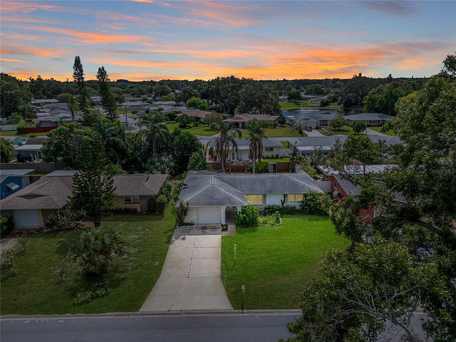 Image 36 of 49 For 2127 Scotland Drive