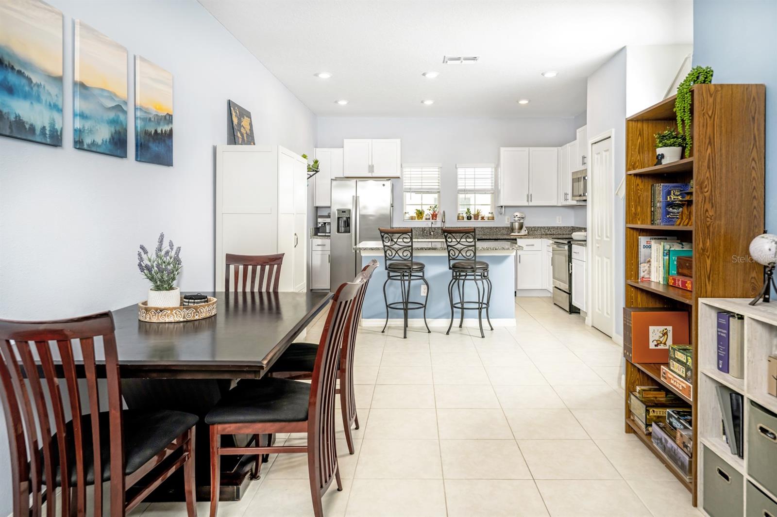 Listing photo id 9 for 842 Tennyson Mill Circle