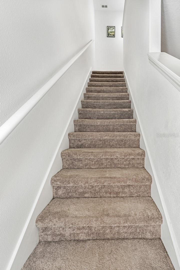 Listing photo id 16 for 842 Tennyson Mill Circle