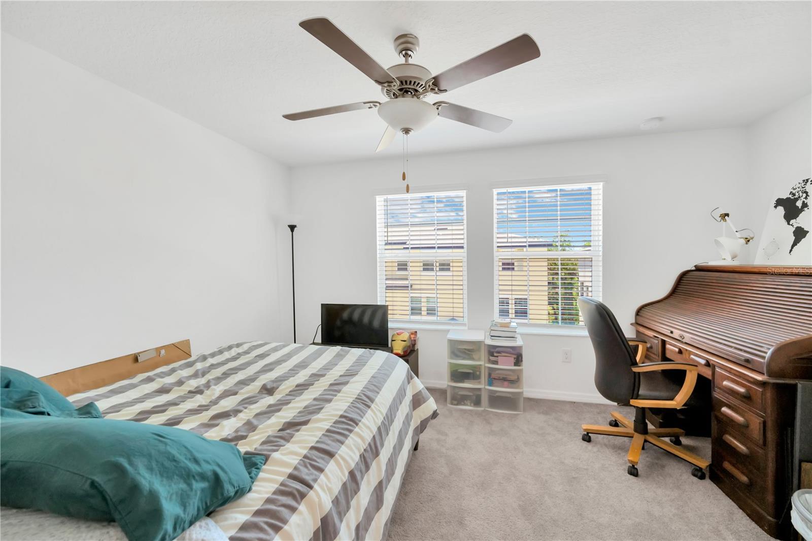 Listing photo id 26 for 842 Tennyson Mill Circle