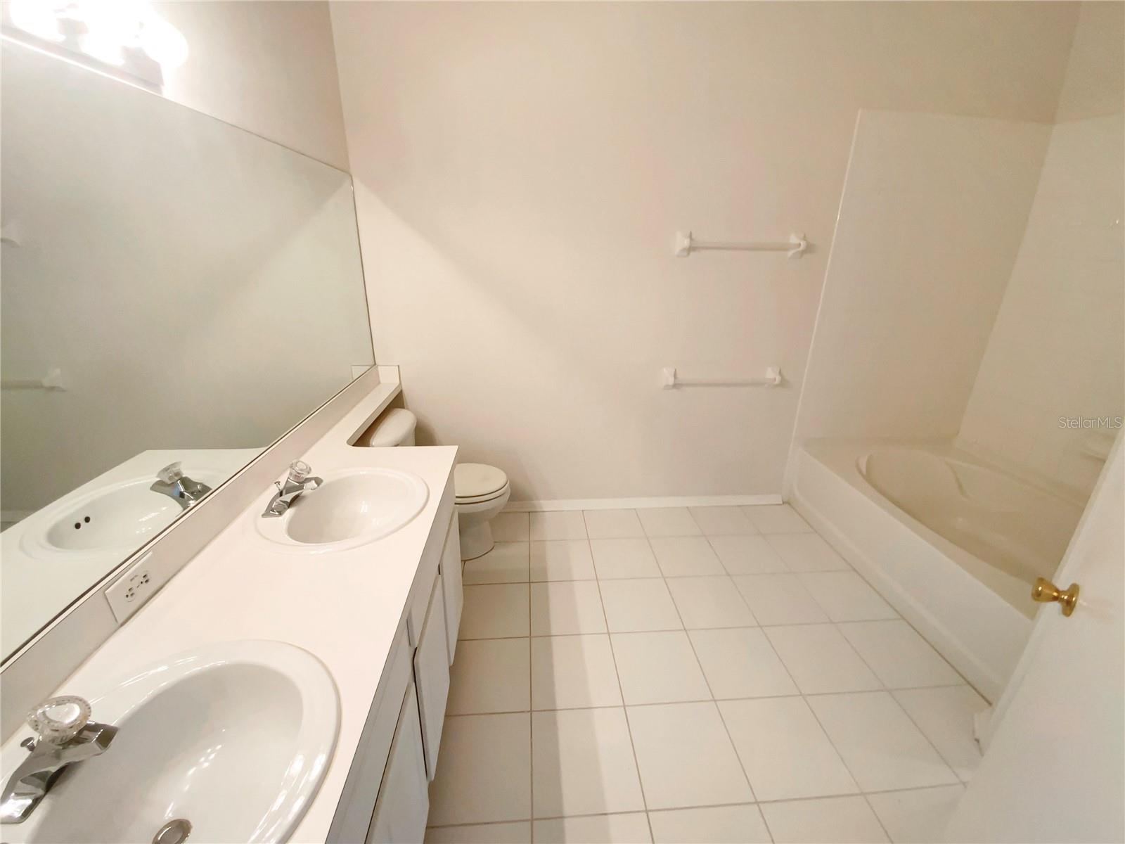 Image 15 of 20 For 1136 Kennewick Court