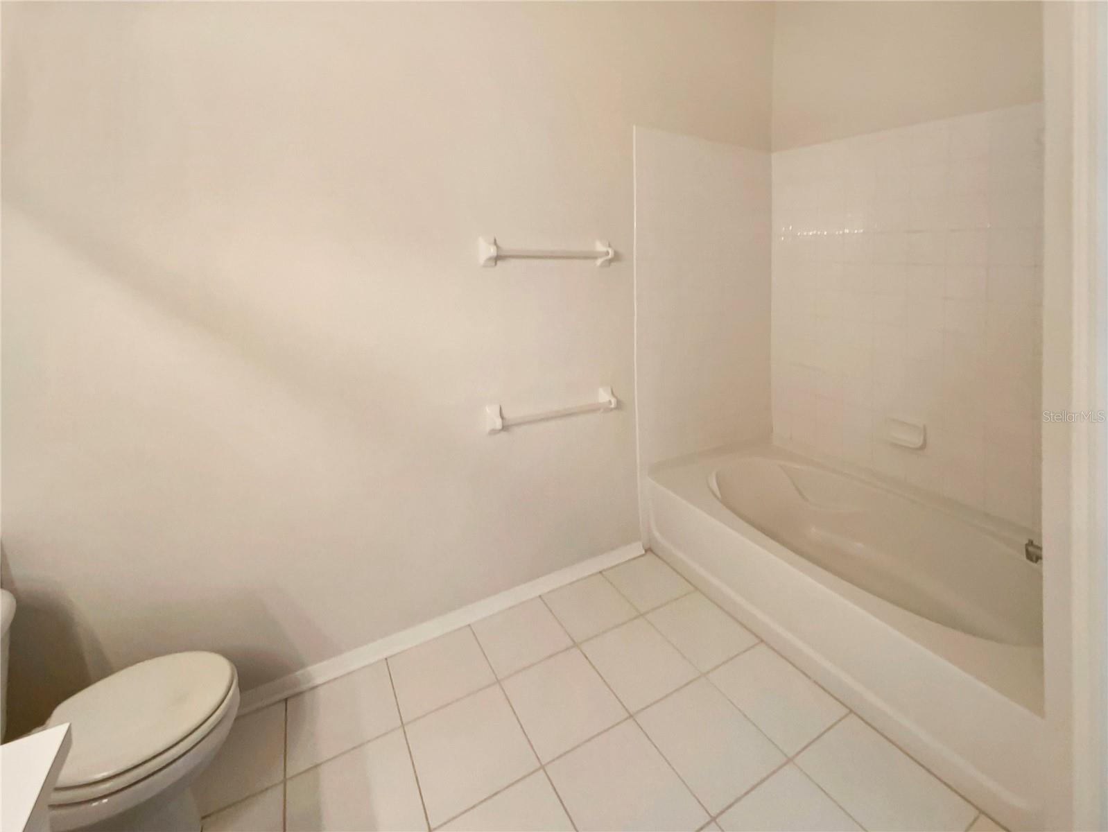 Image 18 of 20 For 1136 Kennewick Court