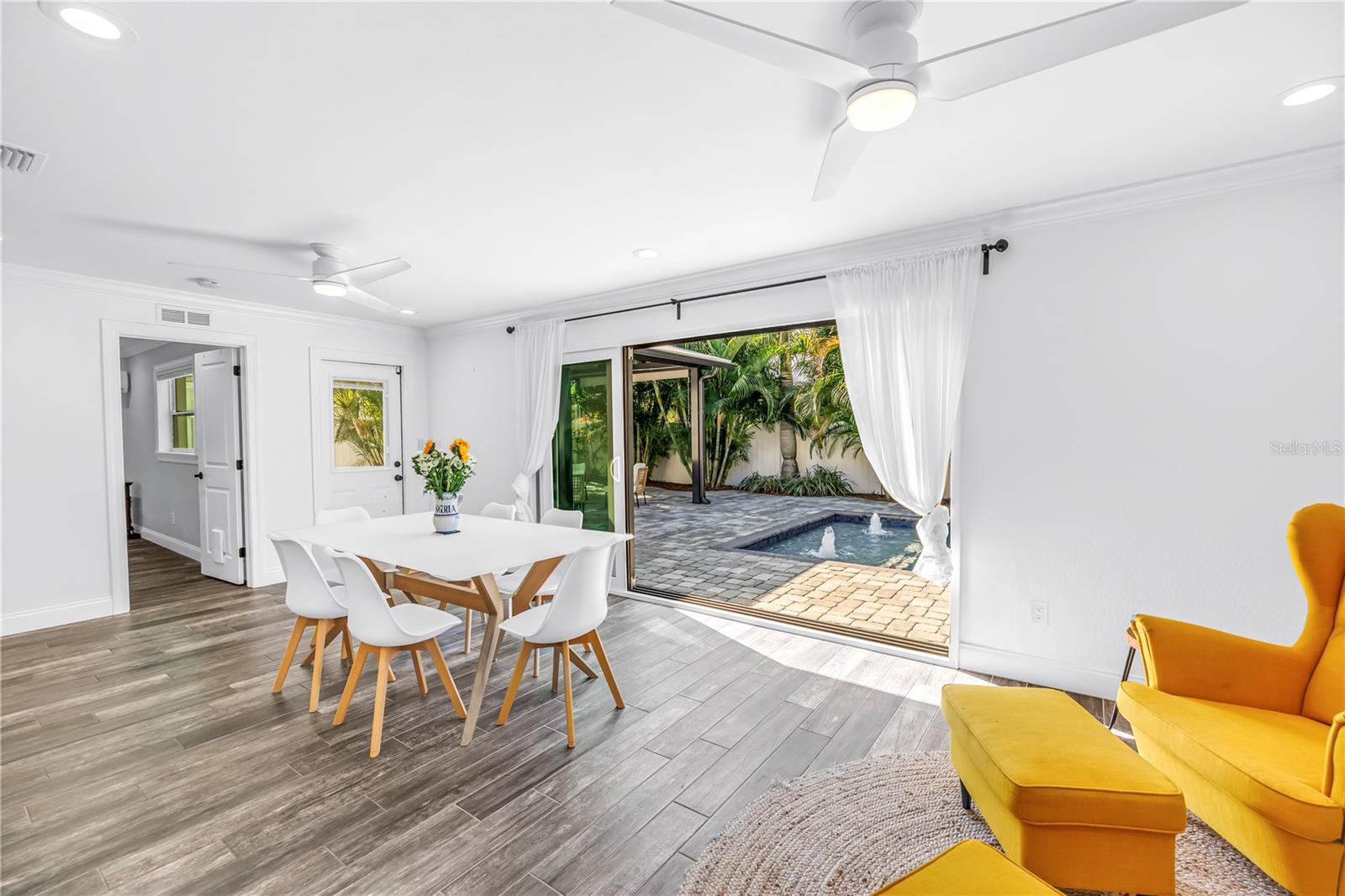 Image 18 of 47 For 6731 14th Way S