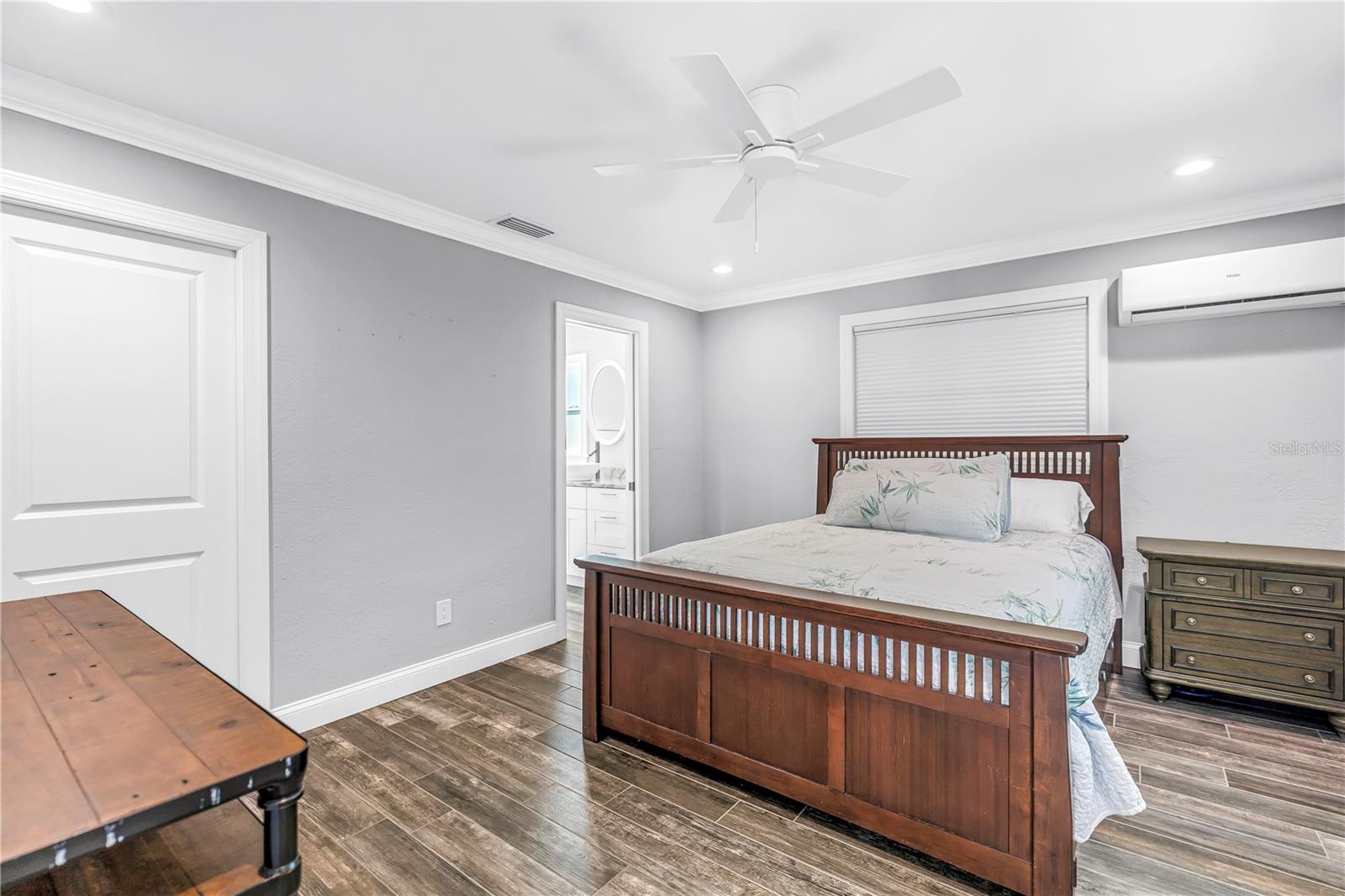 Image 23 of 47 For 6731 14th Way S