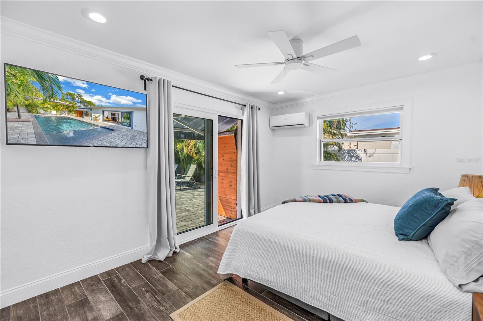 Image 27 of 47 For 6731 14th Way S