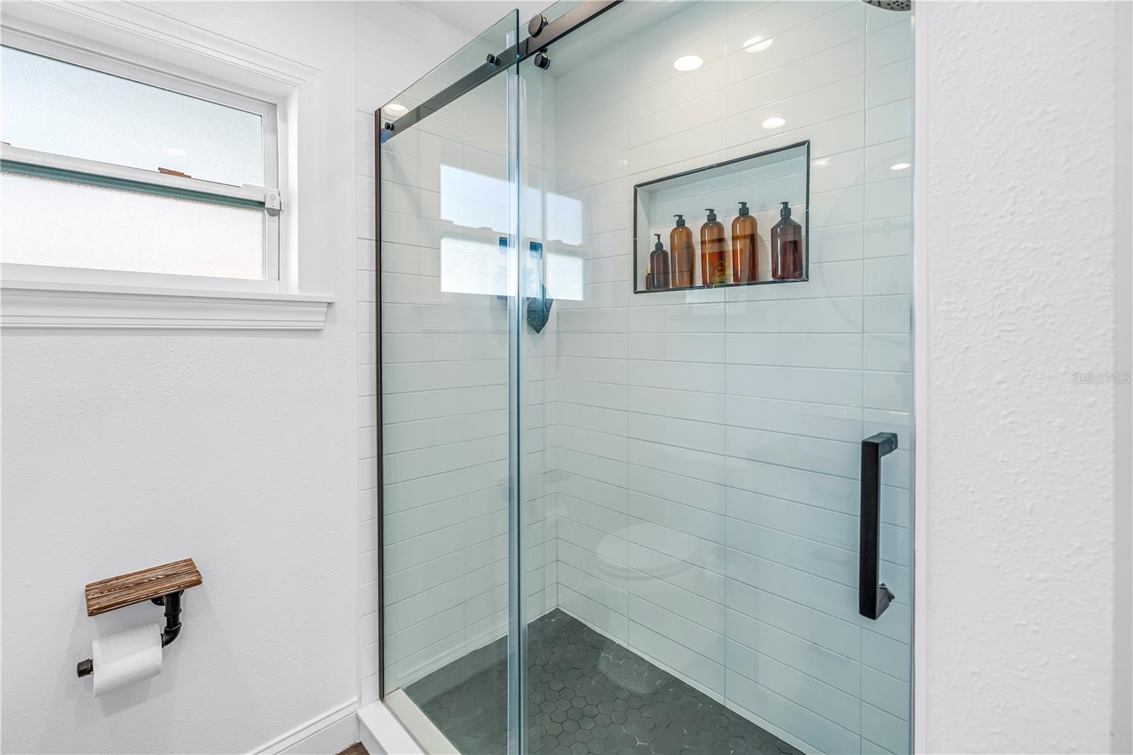 Image 32 of 47 For 6731 14th Way S