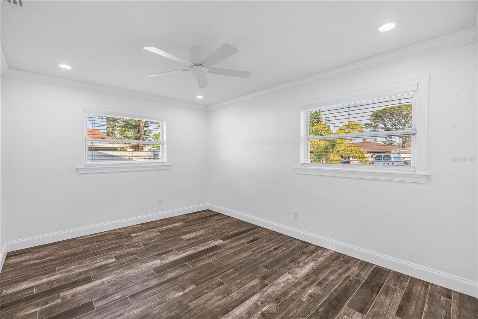 Image 33 of 47 For 6731 14th Way S