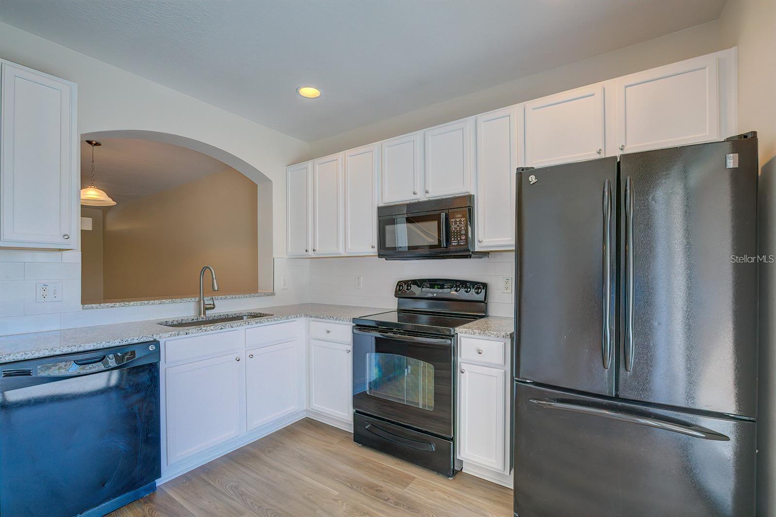 Image 15 of 40 For 15706 Stable Run Drive