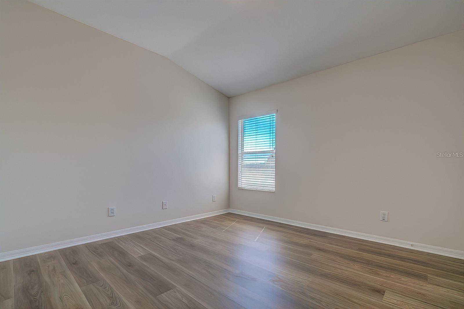 Image 23 of 40 For 15706 Stable Run Drive