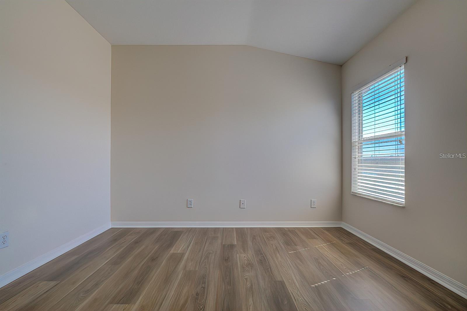 Image 25 of 40 For 15706 Stable Run Drive