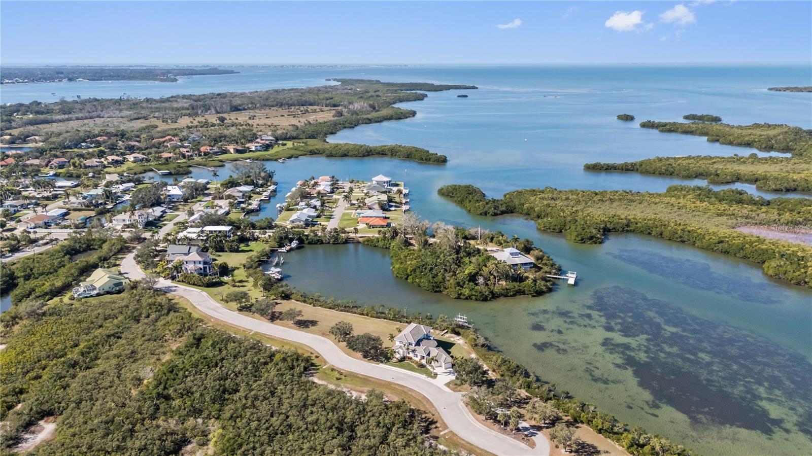 Image 19 of 26 For 4208 Redfish Court