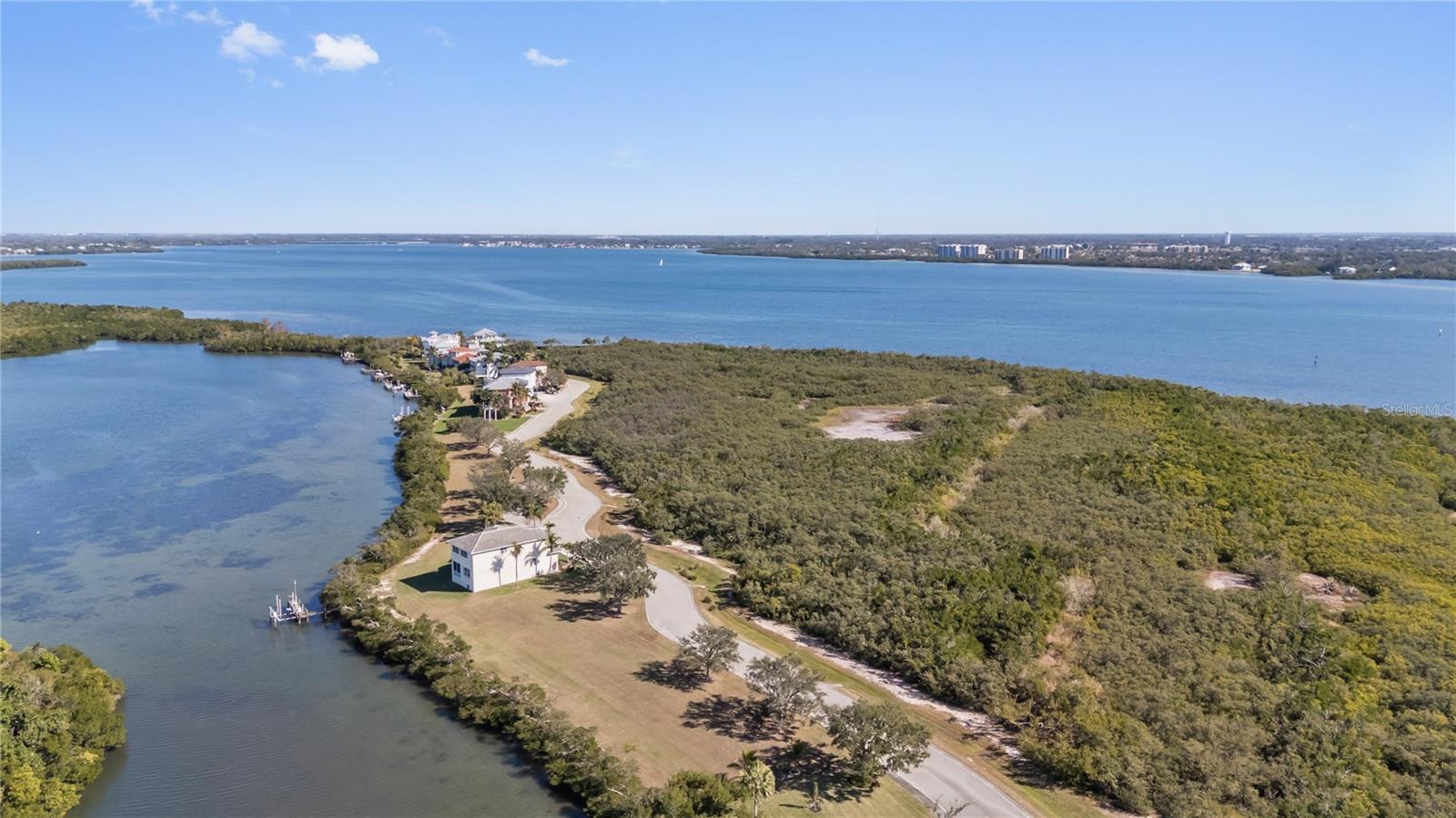 Image 21 of 26 For 4208 Redfish Court