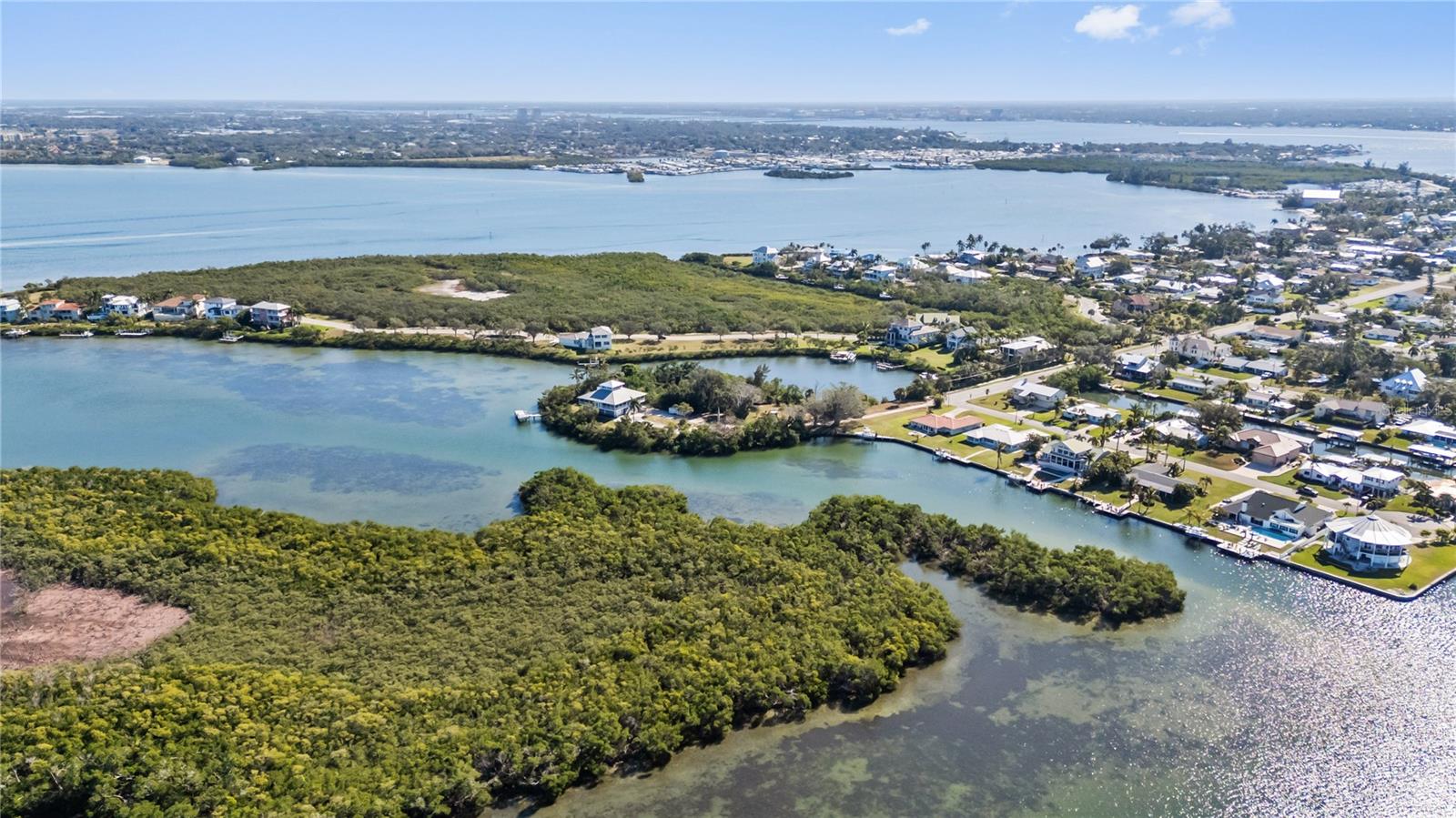 Image 22 of 26 For 4208 Redfish Court