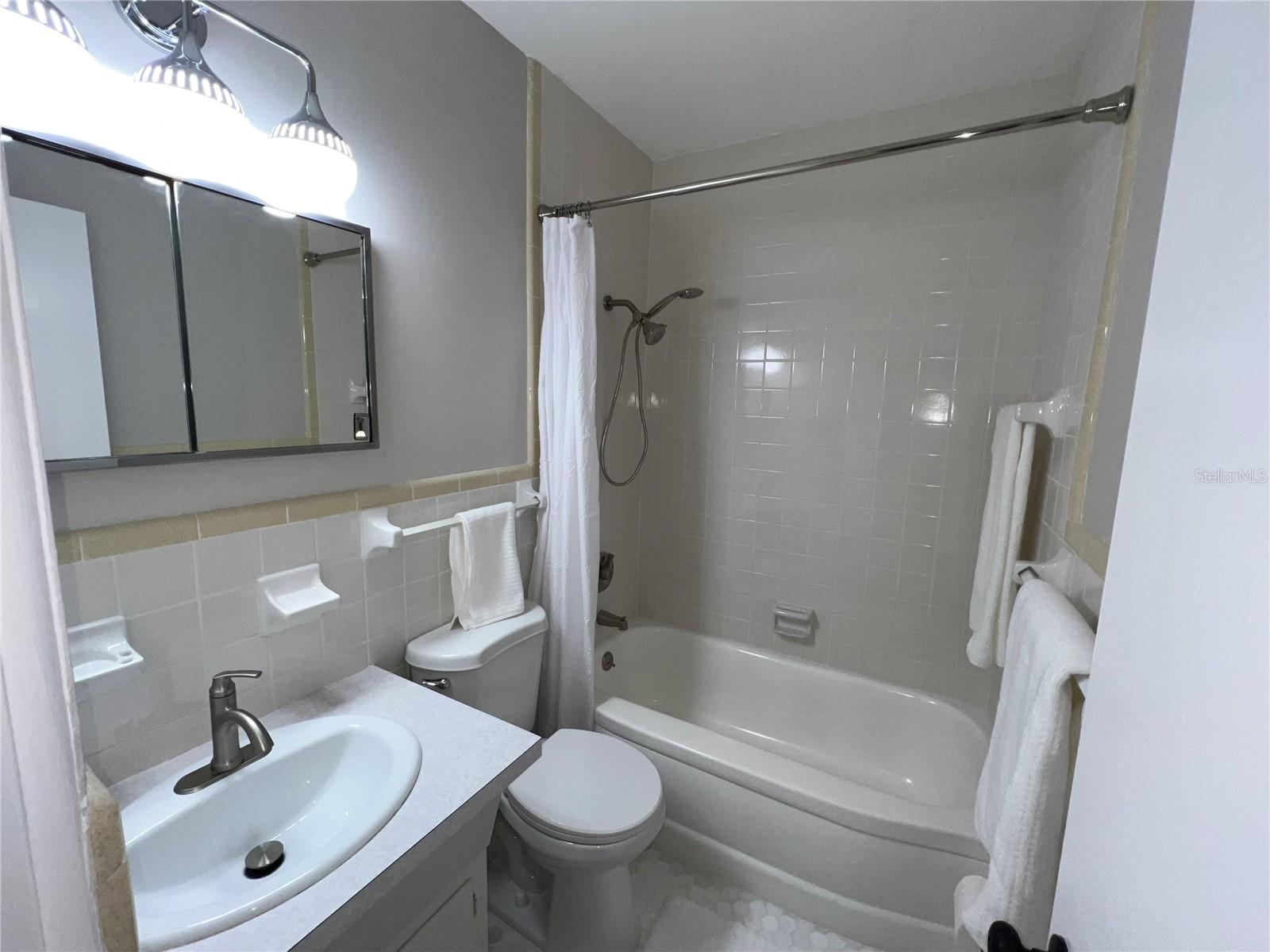 Image 18 of 28 For 4153 57th Street N 605