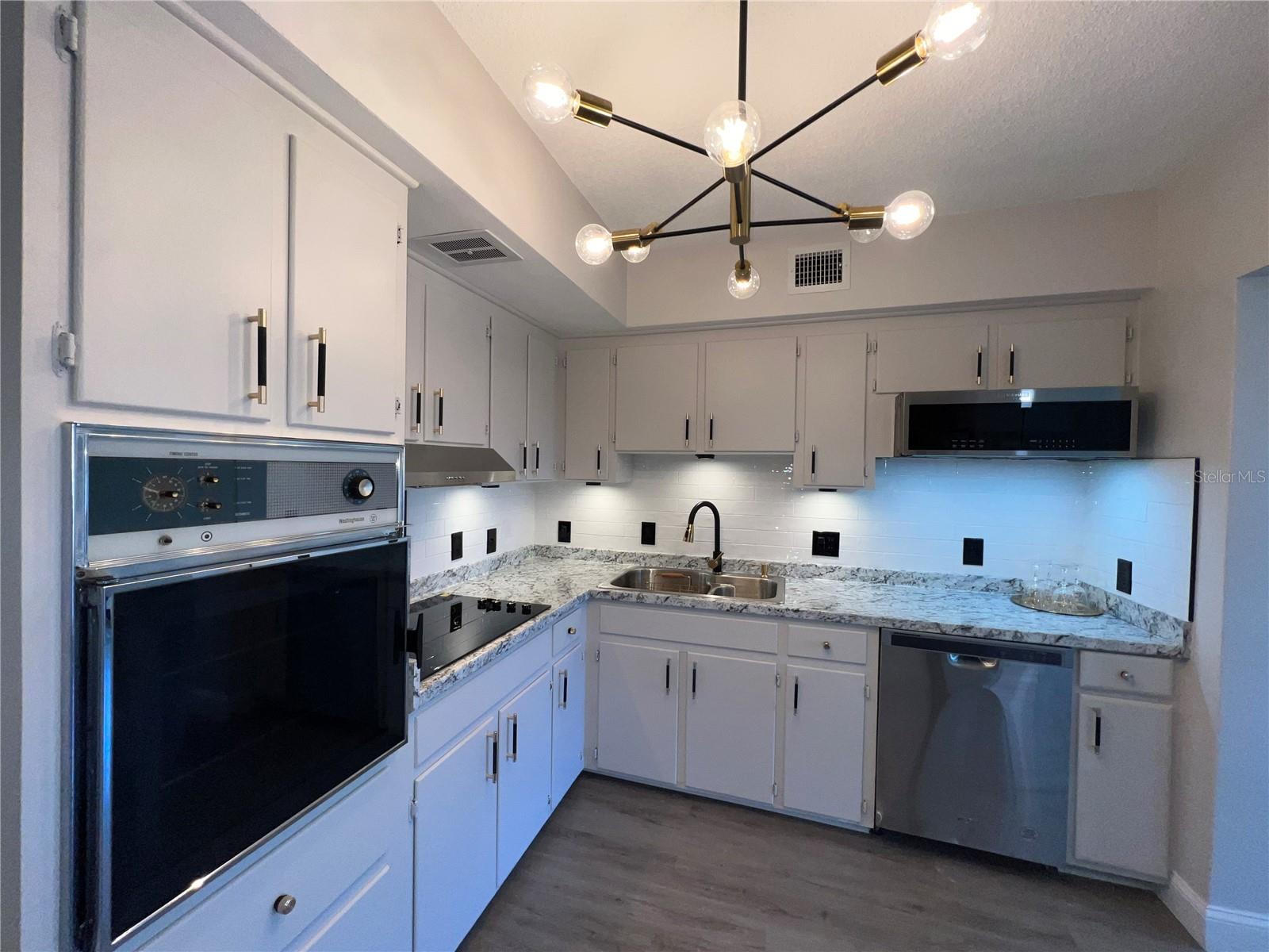 Image 9 of 28 For 4153 57th Street N 605