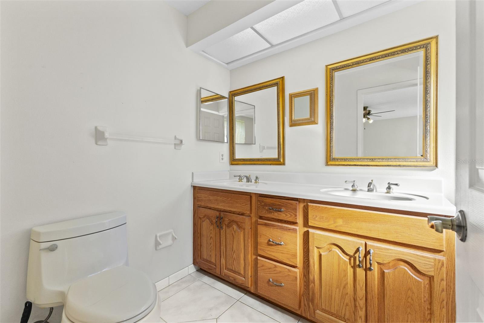 Image 14 of 27 For 13604 Cozy Place