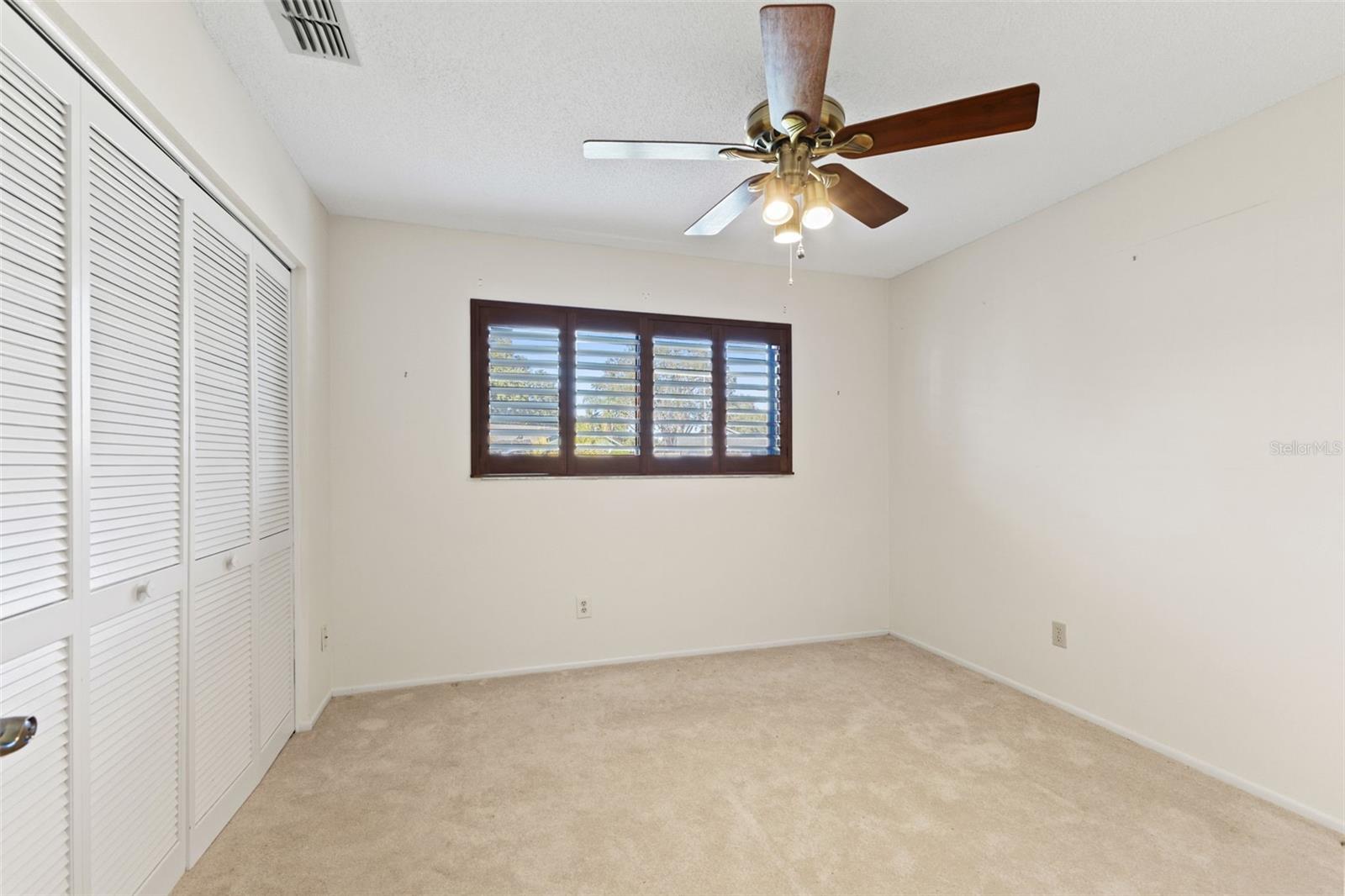 Image 17 of 27 For 13604 Cozy Place