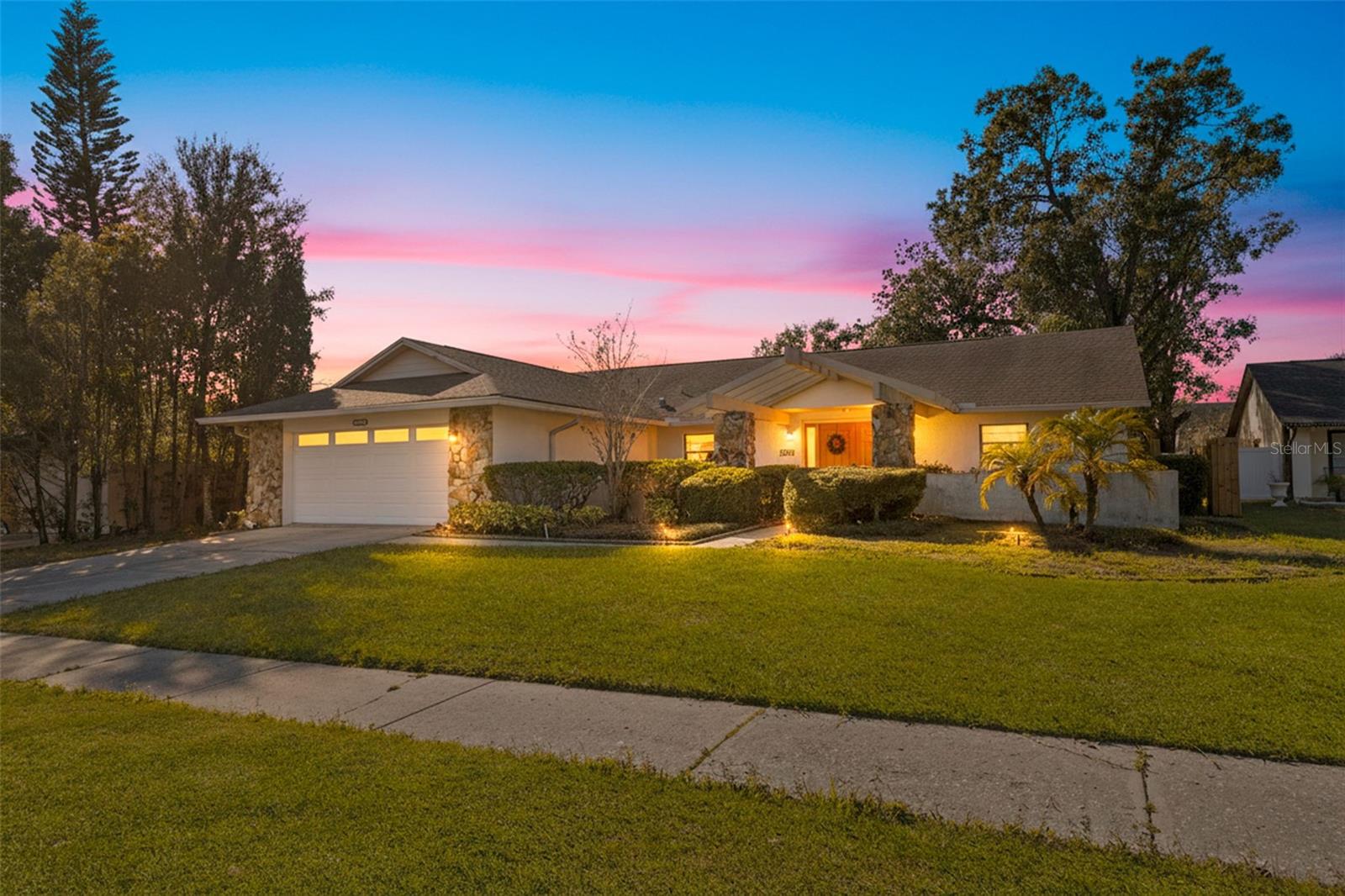 Image 2 of 27 For 13604 Cozy Place