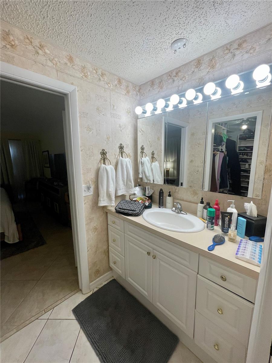 Image 24 of 42 For 124 Dogwood Circle