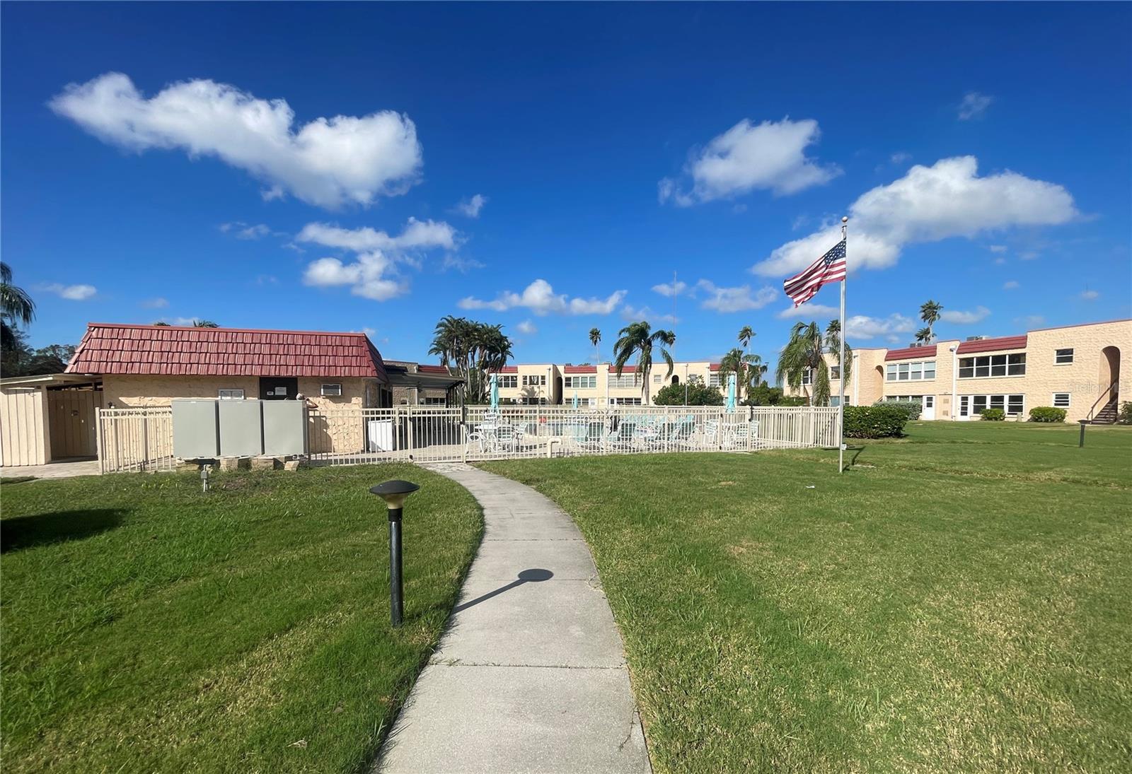 Image 36 of 42 For 124 Dogwood Circle