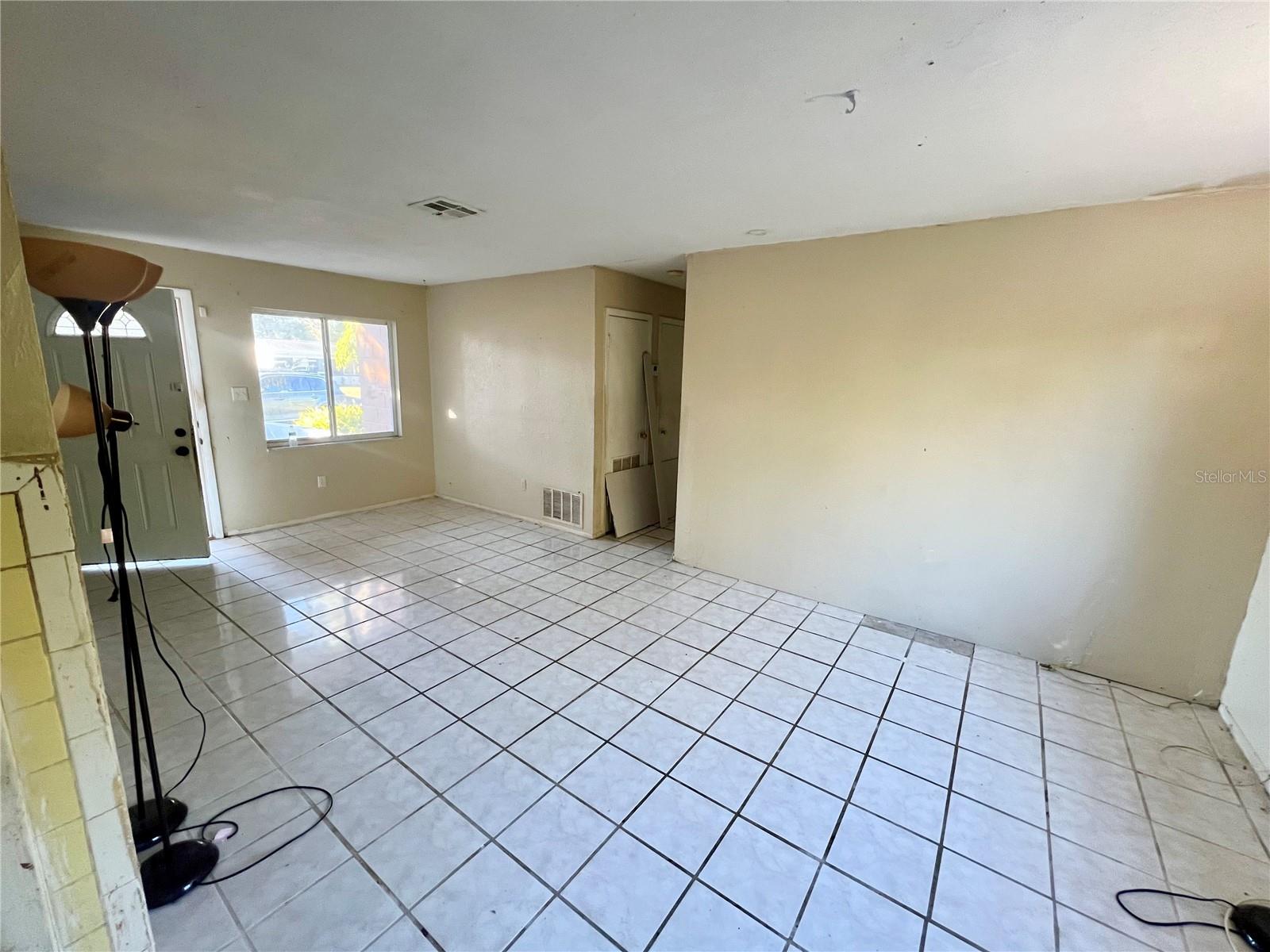 Image 5 of 15 For 11641 129th Avenue