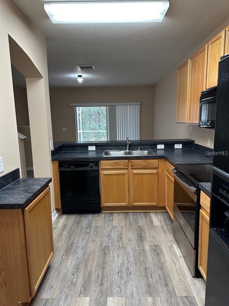 Image 10 of 34 For 5882 Fishhawk Ridge Drive 0