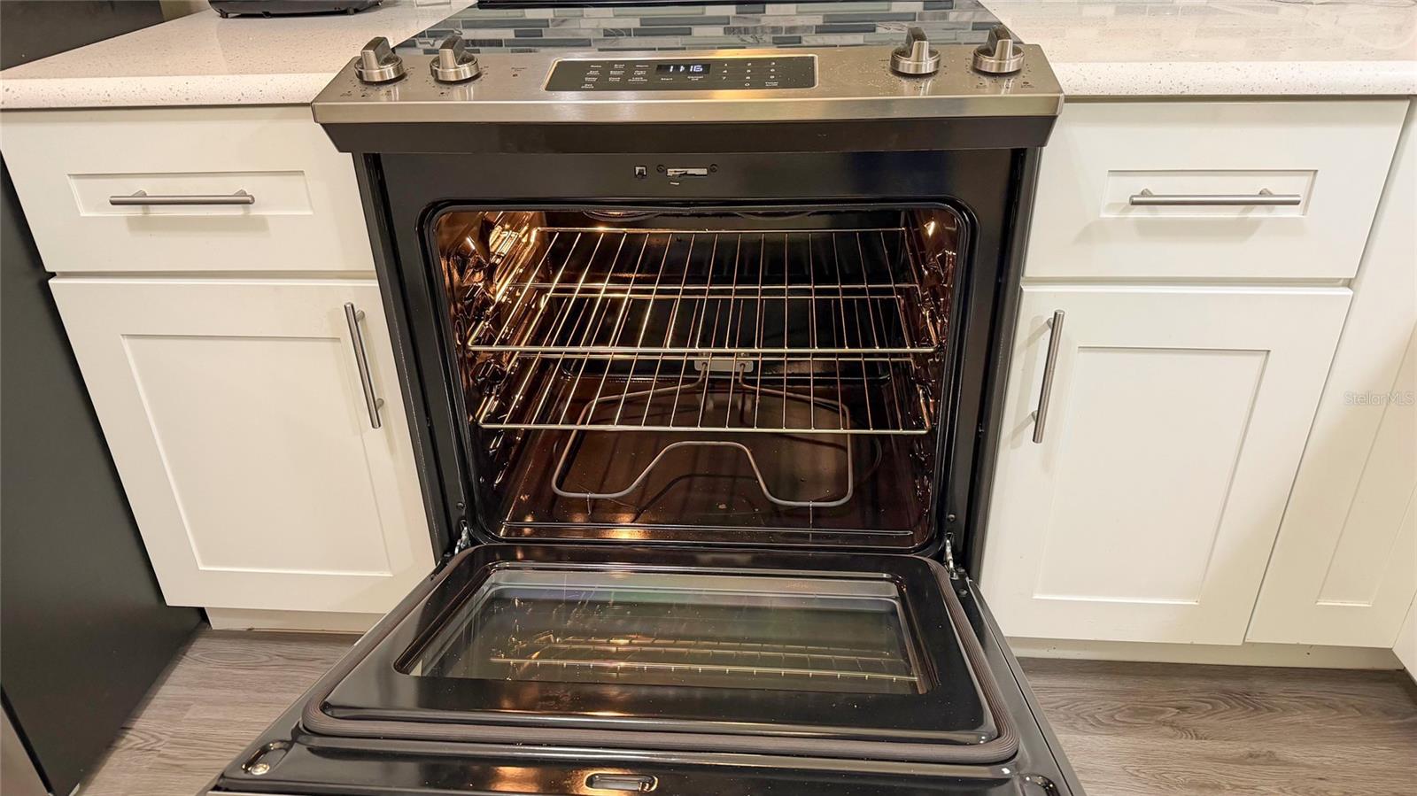 Image 16 of 61 For 10604 Millriver Drive