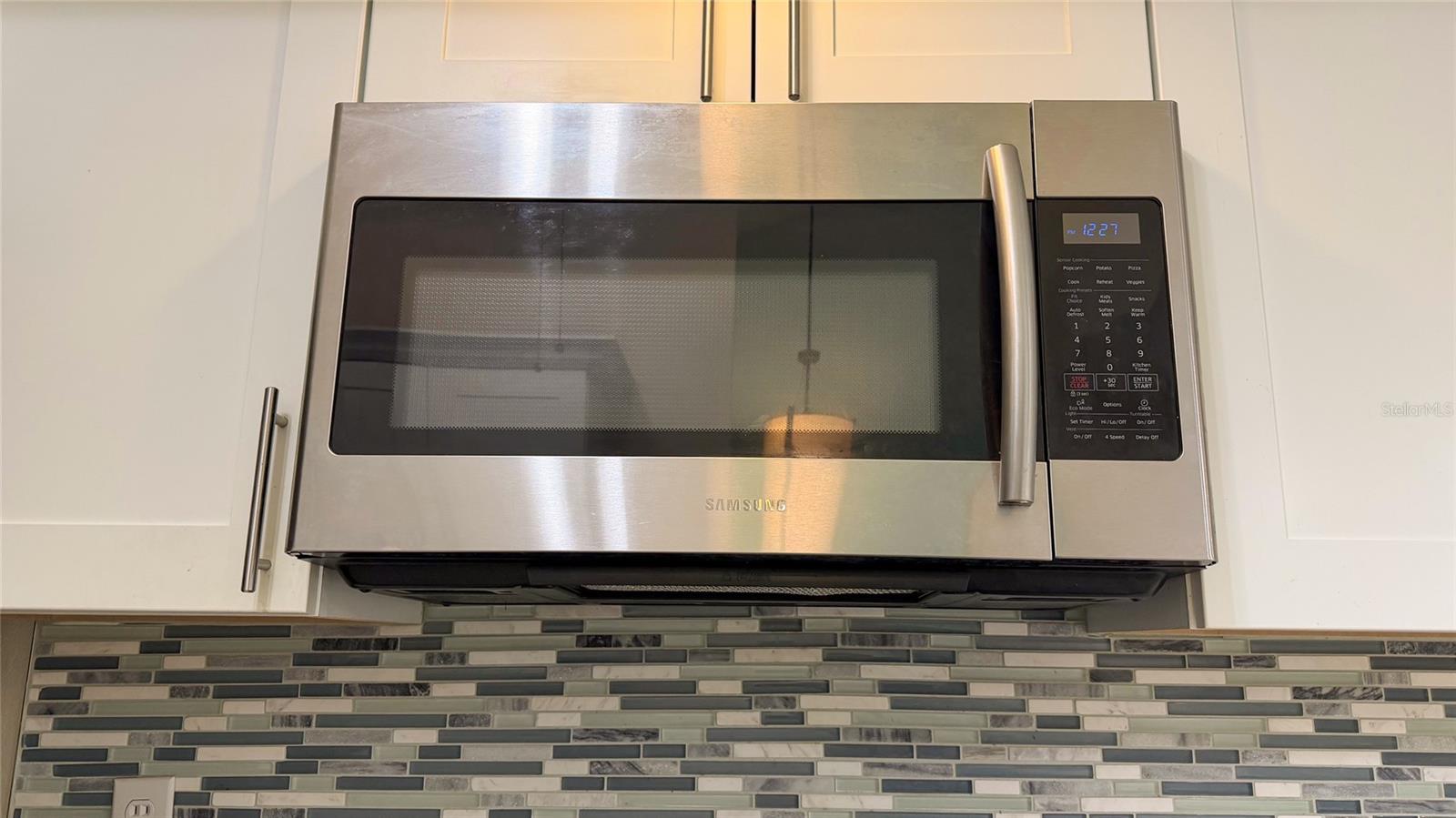 Image 17 of 61 For 10604 Millriver Drive