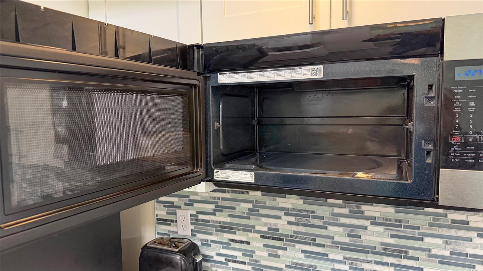 Image 18 of 61 For 10604 Millriver Drive