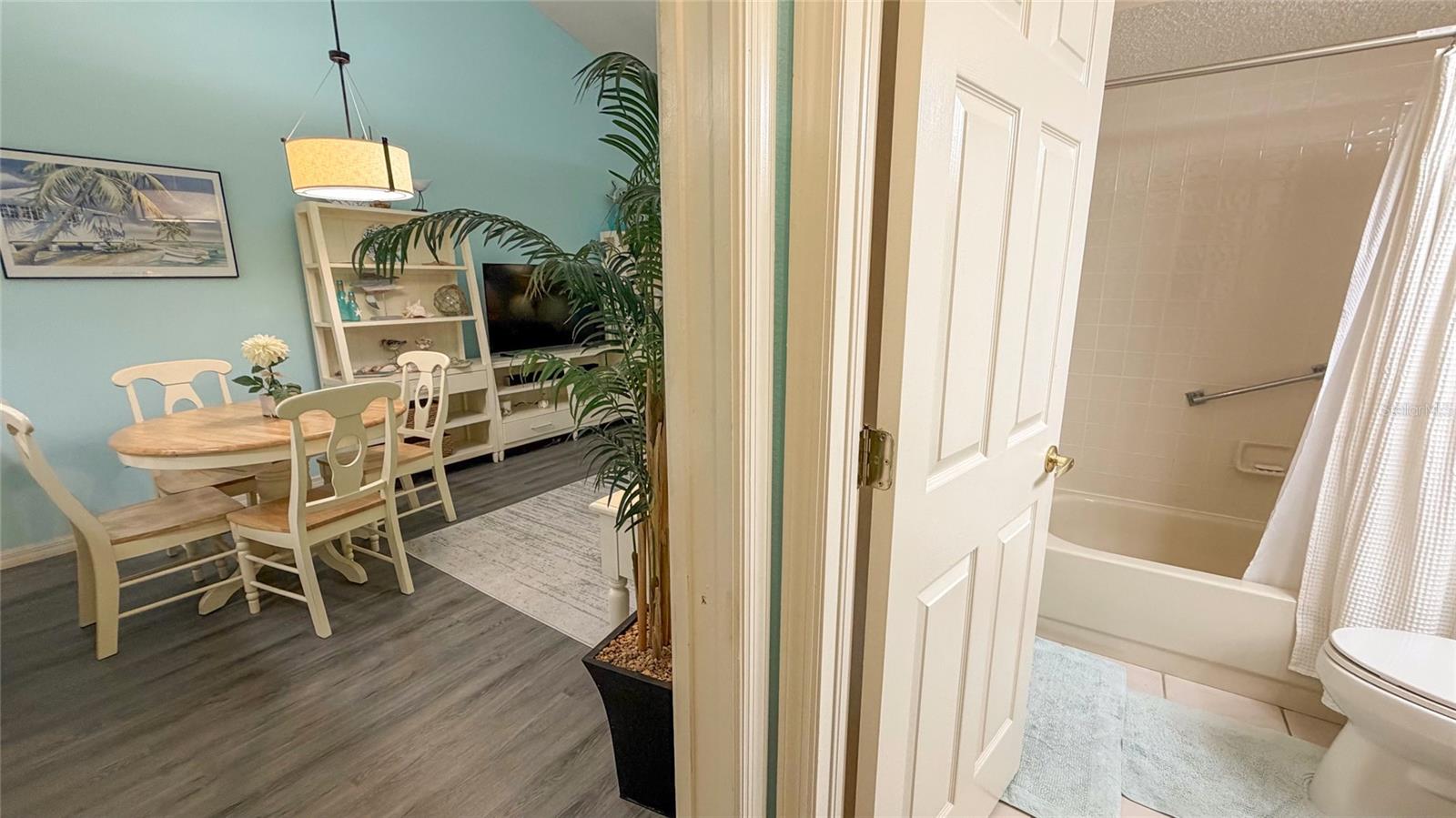 Image 50 of 61 For 10604 Millriver Drive