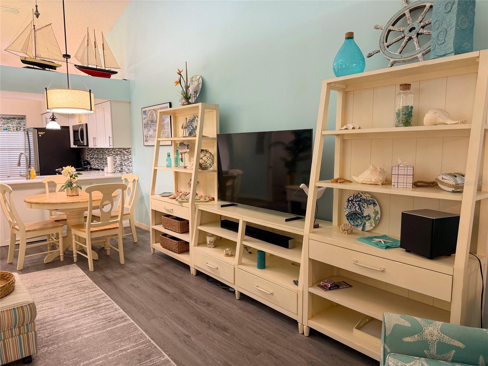 Image 7 of 61 For 10604 Millriver Drive