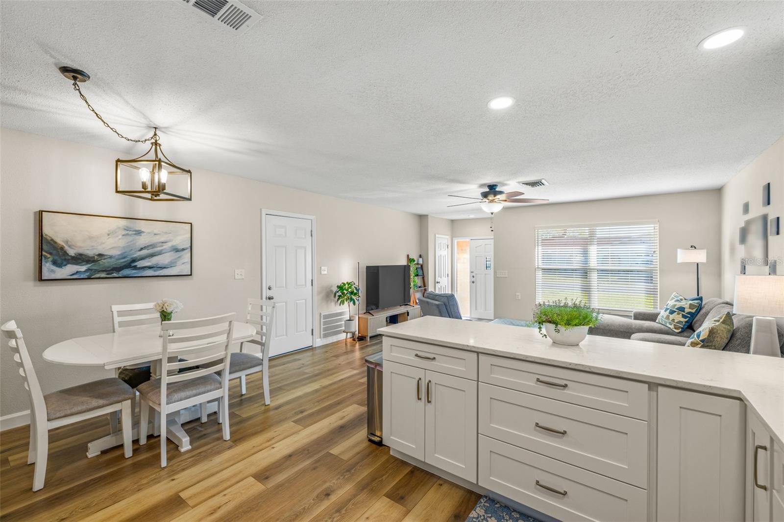 Image 11 of 28 For 314 Circle Drive