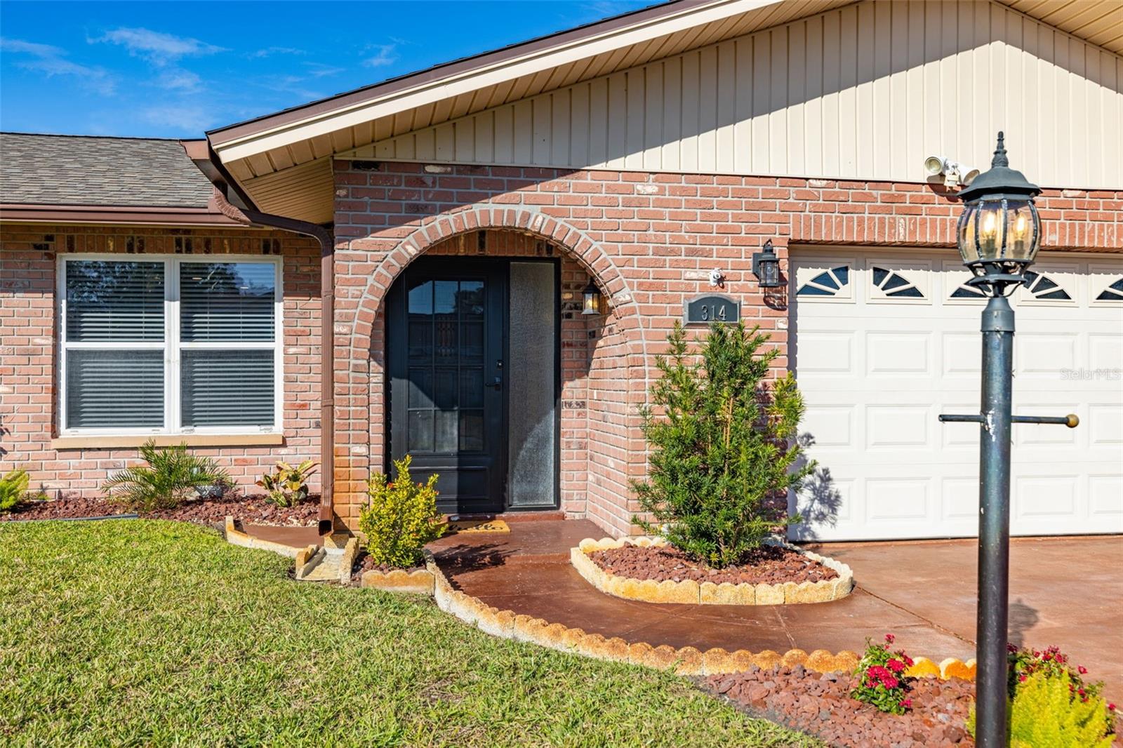 Image 2 of 28 For 314 Circle Drive